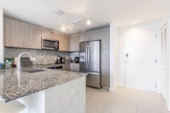 305 1/1 Skyline Parkview Escape - Image 5
