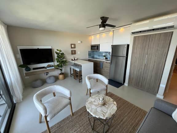 A301 RenteLuxe Oceanview Escape 1/1 - Image 5